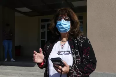 Adriana Bueno: “estoy convencida de que debemos vacunarnos”