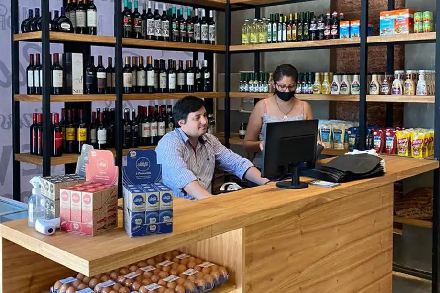 Gran inauguración de La Ema carnicería, productos de campo por excelencia en Barrio Sur