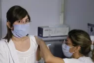 En Tucumán se vacunaron los primeros profesionales del sistema de salud contra la covid-19