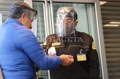 Covid-19: Argentina registró el número más alto de contagios de los últimos dos meses