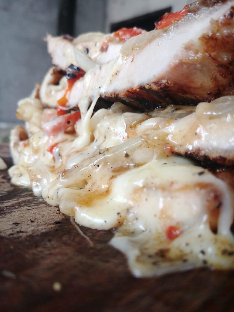 Matambrito de cerdo gratinado 
