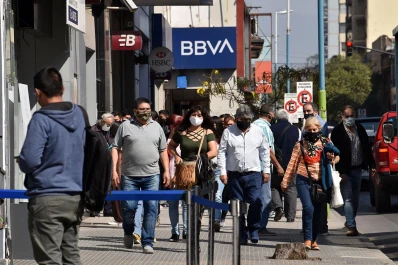 Aumento de casos de covid-19: va a haber medidas restrictivas, dijo un asesor de la Nación