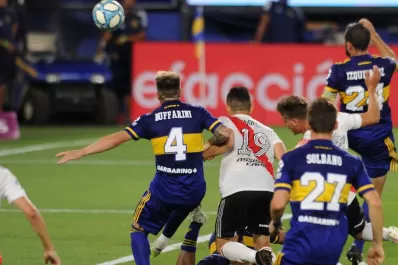 Superclásico caliente: River y Boca empataron 2 a 2 en La Bombonera