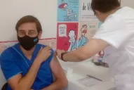 La Sputnik V no generó reacciones inesperadas en los médicos, que recomiendan su aplicación