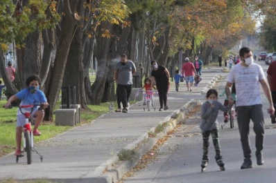 Coronavirus en niños: se contagian con menor frecuencia, pero el riesgo aumenta con la edad