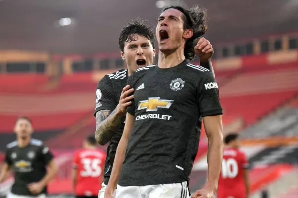 Los jugadores uruguayos pidieron a la federación inglesa a revertir la suspensión a Cavani
