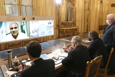El presidente y los gobernadores analizan la curva ascendente de casos de coronavirus