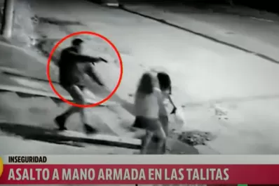 Con arma en mano, motochorros atacaron y robaron a dos mujeres en Las Talitas