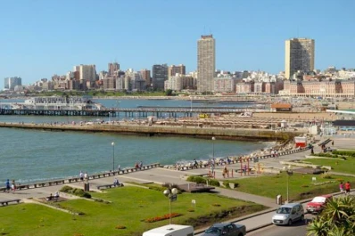 Desactivan una fiesta clandestina con casi 500 jóvenes en Mar del Plata