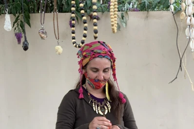 Tafí del Valle: 40 artesanos estrenaron el mercado cultural en la plaza