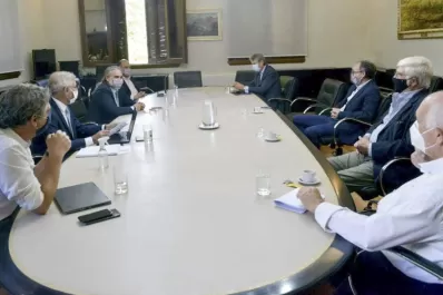 El Gobierno evalúa levantar suspensión de exportaciones de maíz