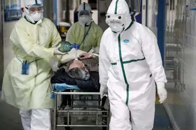 Londres: el alcalde solicitó ayuda a Boris Johnson por la saturación de los hospitales