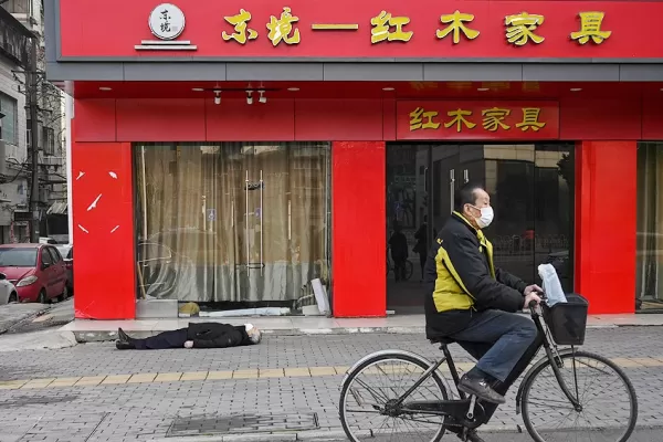 El mundo cumple un año de pandemia y de la primera muerte por coronavirus