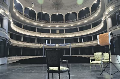 Faltan pocos días para entrar de nuevo al teatro