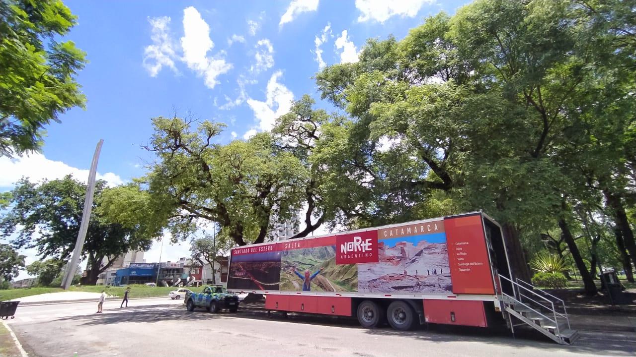 Los encantos del Norte se encuentran sobre ruedas en el parque Avellaneda