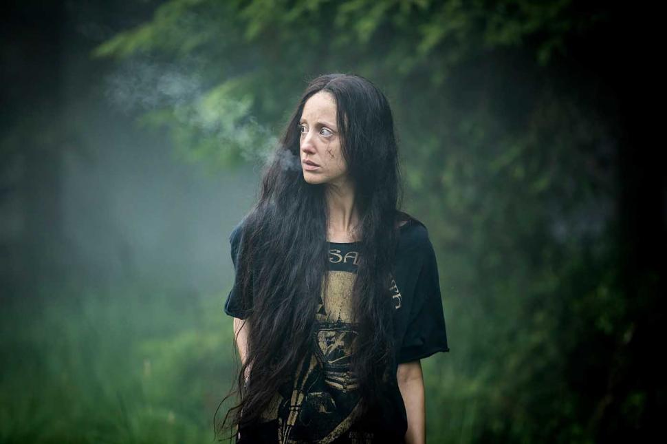  “MANDY”. El refugio de una pareja se transforma en pesadilla cuando un retorcido culto hippie invade su casa y desata un plan de venganza.