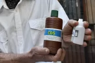 Denuncian al juez que autorizó el uso de dióxido de cloro en el caso del hombre con covid-19