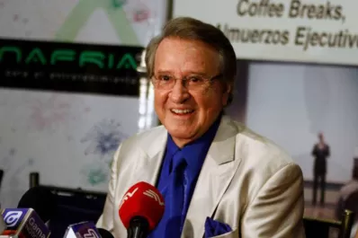 Carlos “Kiko” Villagrán incursiona en política
