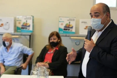 Manzur: el problema no está resuelto; la pandemia sigue y las reuniones sociales están prohibidas