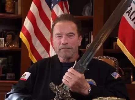 COMO CONAN. Schwarzenegger tildó a Trump de irrelevante. 