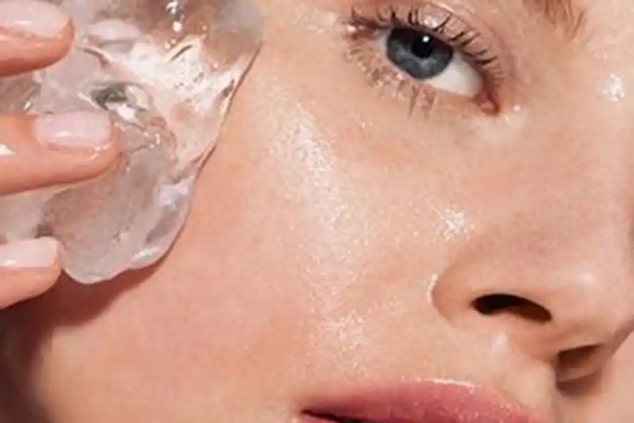 UN RIESGO. Aplicar el hielo en forma directa sobre la cara puede quemar.