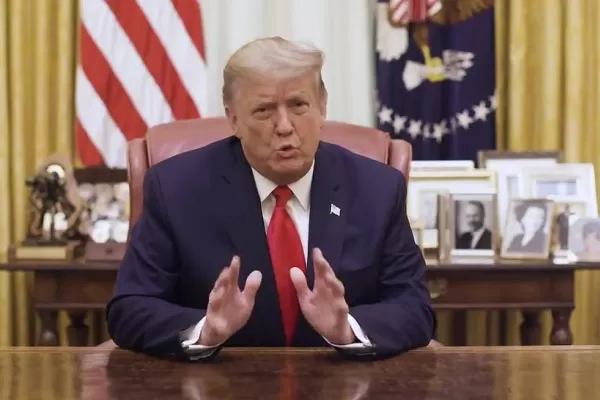Donald Trump: “pido que mantengan un temperamento tranquilo”