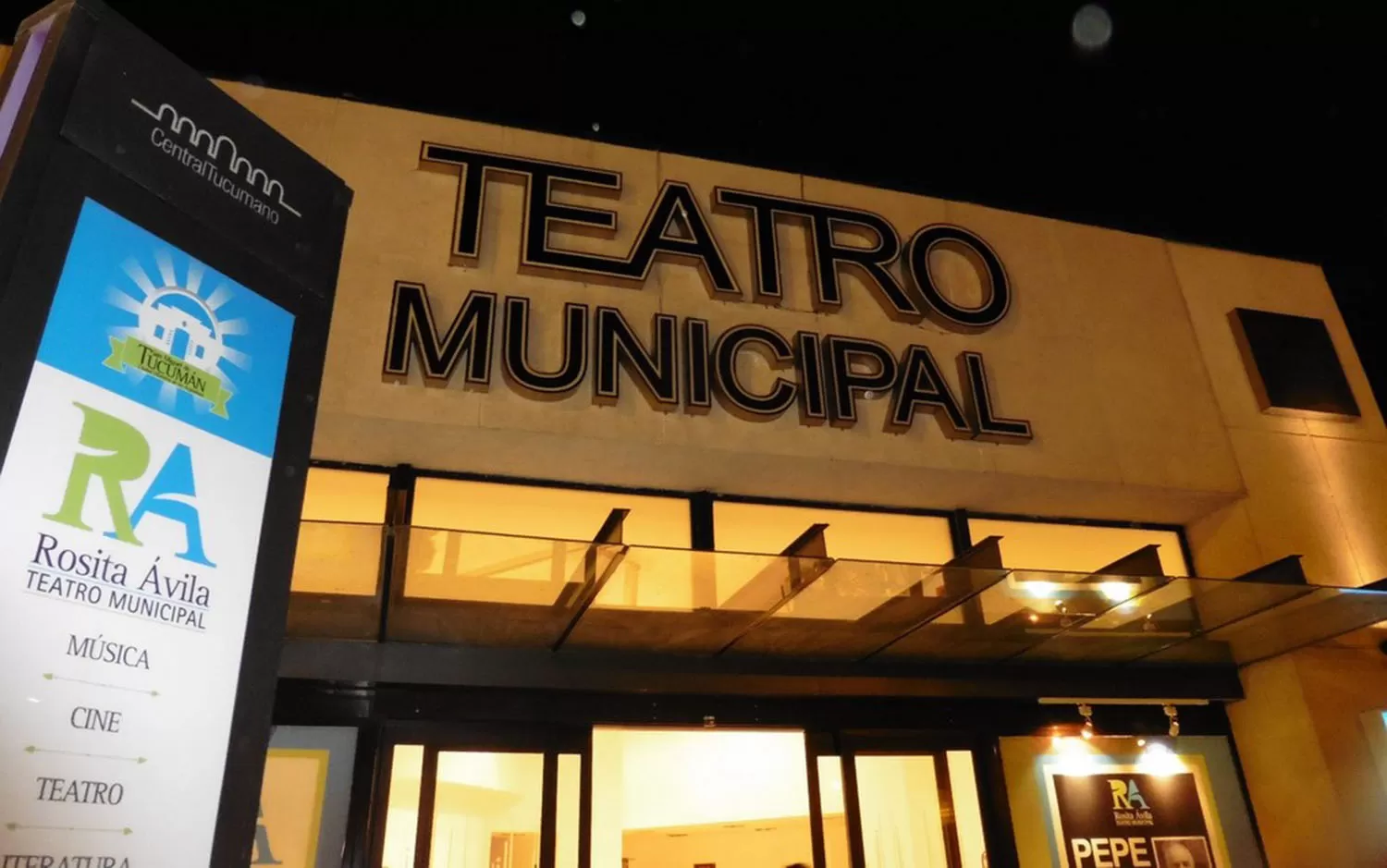 Teatro Rrosita Ávila: recital de blues y rock