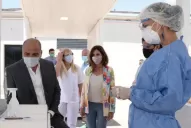 Manzur: seguimos teniendo gente que se contagia, que se interna y que se muere