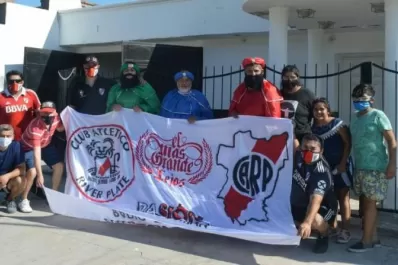 Pasión solidaria: entregaron regalos a los niños