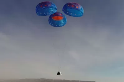 El dueño de Amazon planea transportar pasajeros al espacio en abril