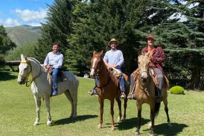 Prat-Gay, Campero y Sánchez, a caballo por Tafí del Valle