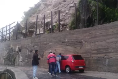 Ruta a los Valles: las piedras muy grandes se iban a caer en cualquier momento