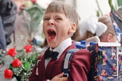 Las escuelas de Rusia reanudan las clases presenciales