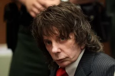 Murió el legendario productor musical Phil Spector