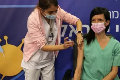 Israel exceptúa de la cuarentena a los vacunados