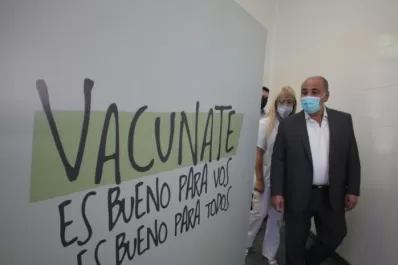 Coronavirus: Manzur afirma que el regreso a las aulas dependerá de cómo marche la curva