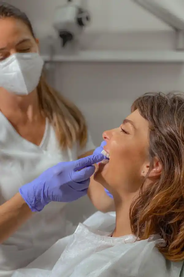 Kancyper Odontología especializada: la vanguardia en ortodoncia invisible y blanqueamiento 