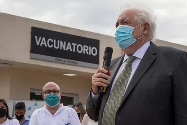 Hay 51 millones de dosis de vacunas aseguradas, según Ginés González García