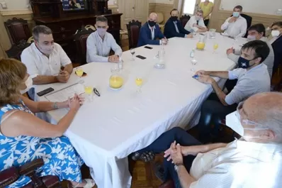 Los ministros tucumanos se plantean la meta de la vuelta a clases presenciales en marzo