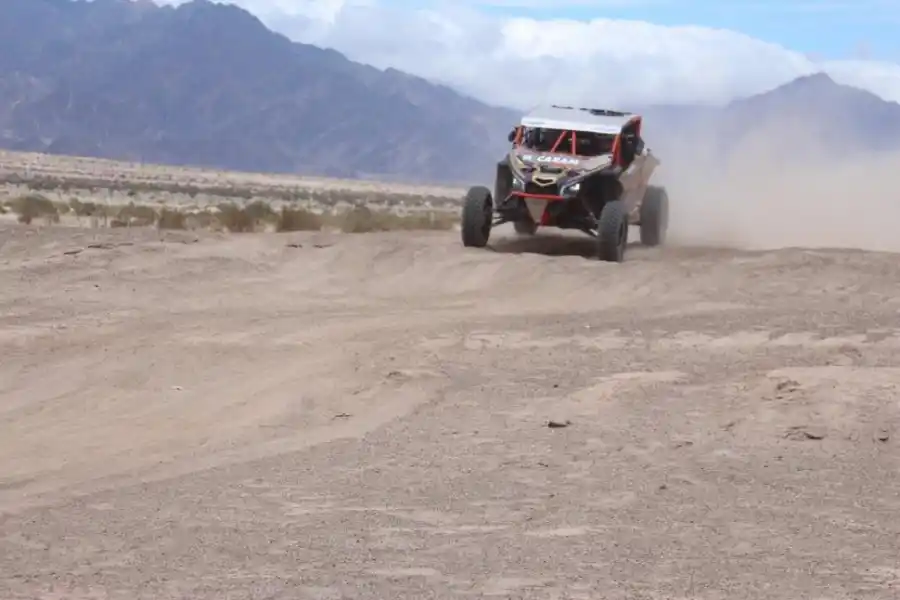 EN CARRERA. Andrés Reginato salvó problemas de último momento y será uno de los representantes tucumanos en la competencia internacional.  