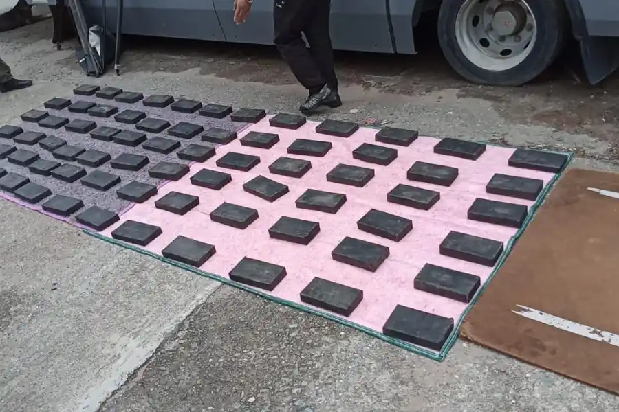 Prisión para tres personas que traían 93 kilos de droga a Tucumán: los detalles del caso 