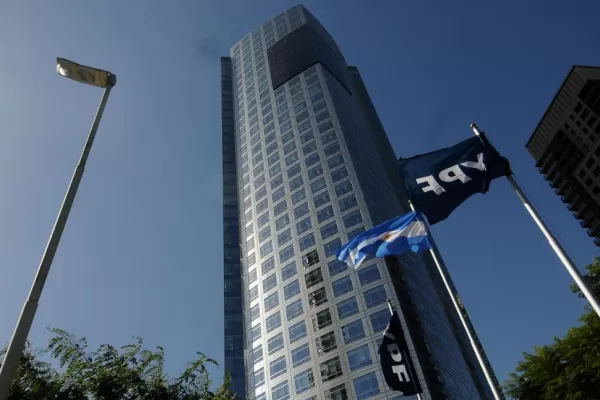Canje y cambios: YPF pierde valor en el mercado