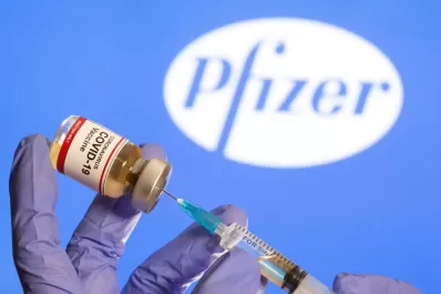 La Unión Europea solicitará aclaraciones a Pfizer sobre los retrasos en entrega de vacunas