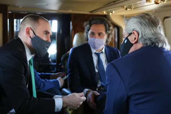 El Presidente prepara los decretos que prorrogan la doble indemnización y prohíben los despidos