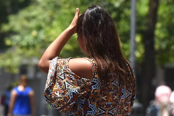 ¡A cuidarse del sol! Consejos para sobrellevar el calor tucumano