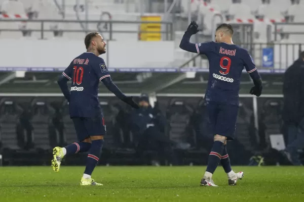 Video: Icardi participó del show que dieron Mbappé y Neymar en la goleada del PSG