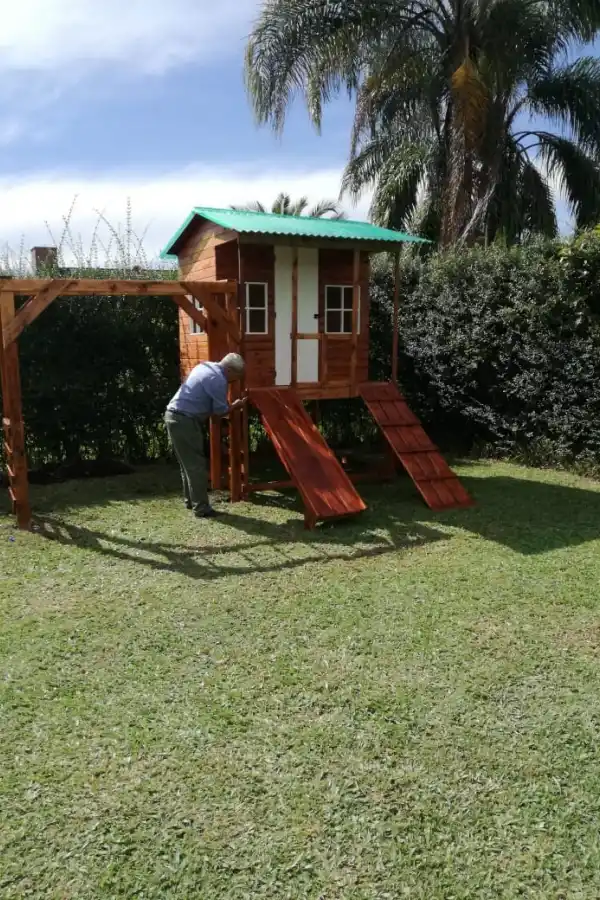 Para niños: mundos de madera y fantasía