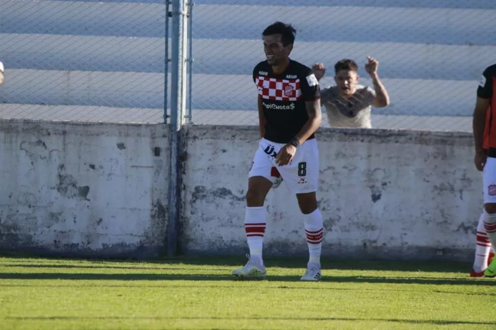  EXPERIENCIA. Tino Costa es uno de los futbolistas que tiene contrato con San Martín y formaría parte del nuevo plantel. Twitter@casmoficial 