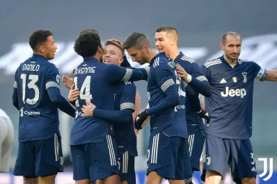 Video: Juventus superó al Bologna de Domínguez y Palacios