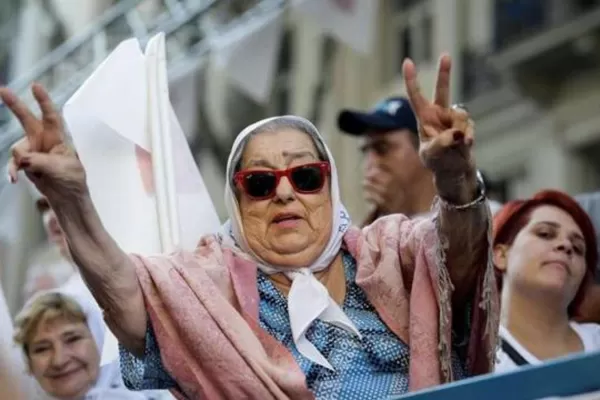 Hebe de Bonafini: “Maduro está remando como puede”